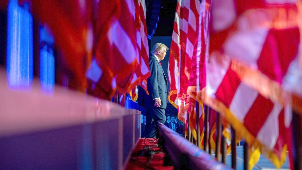 In wenigen Wochen sitzt der designierte US-Präsident Donald Trump wieder am Hebel. Foto: Julia Demaree Nikhinson/AP/dpa