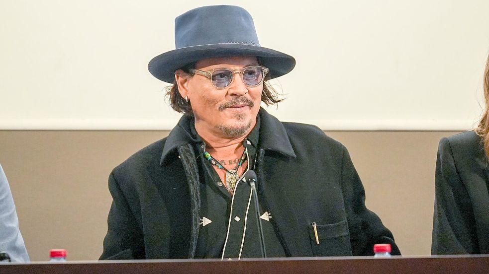 Johnny Depp stellt Opfern Hilfe in Aussicht. Foto: Francisco J. Olmo/EUROPA PRESS/dpa