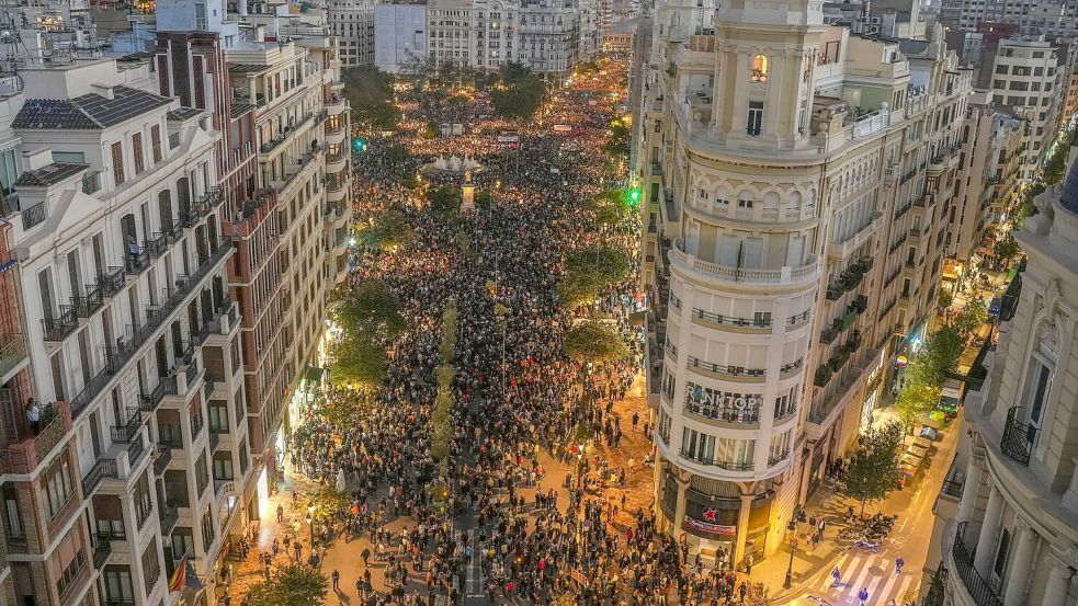 Der Unmut in Valencia ebbt nicht ab. Foto: Jorge Gil/EUROPA PRESS/dpa