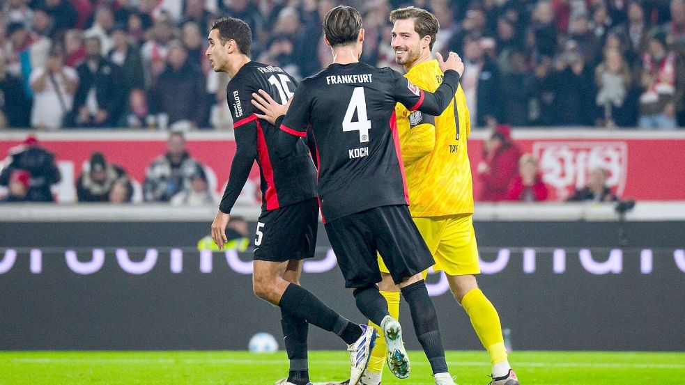 Die Eintracht kann sich nach dem gehaltenen Strafstoß bei Kevin Trapp bedanken. Foto: Tom Weller/dpa