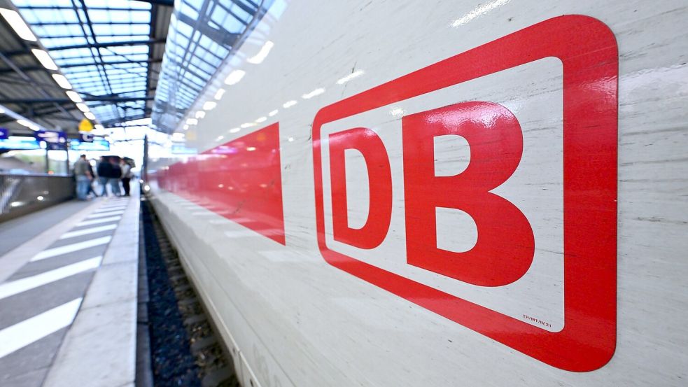 Die Pläne für höhere Stornogebühren der Deutschen Bahn gefallen dem Fahrgastverband Pro Bahn nicht. Foto: Martin Schutt/dpa