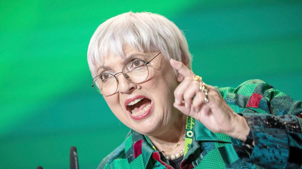 „Knallgrün“ werde der Wahlkampf sein, sagt Kulturstaatsministerin Claudia Roth. Foto: Michael Kappeler/dpa