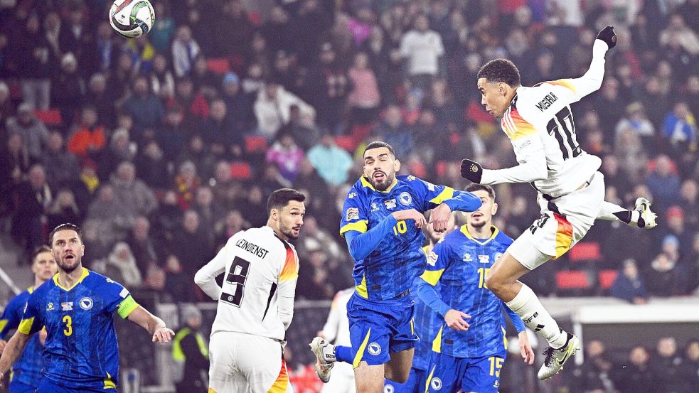 Er begeistert die Fans und trifft für die Mannschaft: Jamal Musiala. Foto: Tom Weller/dpa