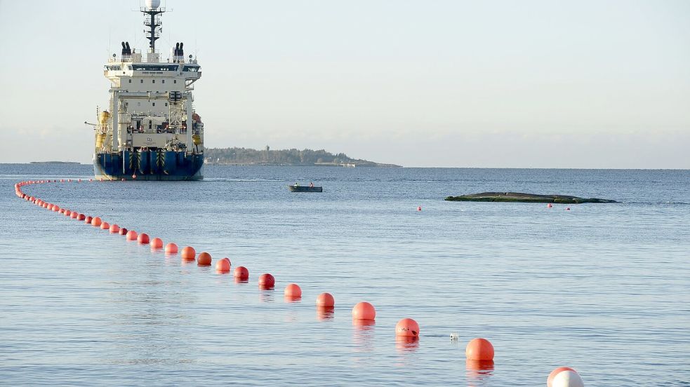 Die schwedische Polizei hat Ermittlungen wegen Sabotage zu den Datenbrüchen in der Ostsee eingeleitet. Foto: Heikki Saukkomaa/Lehtikuva/dpa