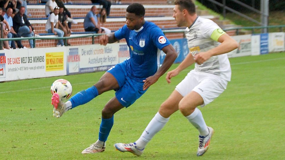 BW Papenburg (am Ball Gabriel Bamezon) hat ein spielfreies Wochenende. Foto: Reemts