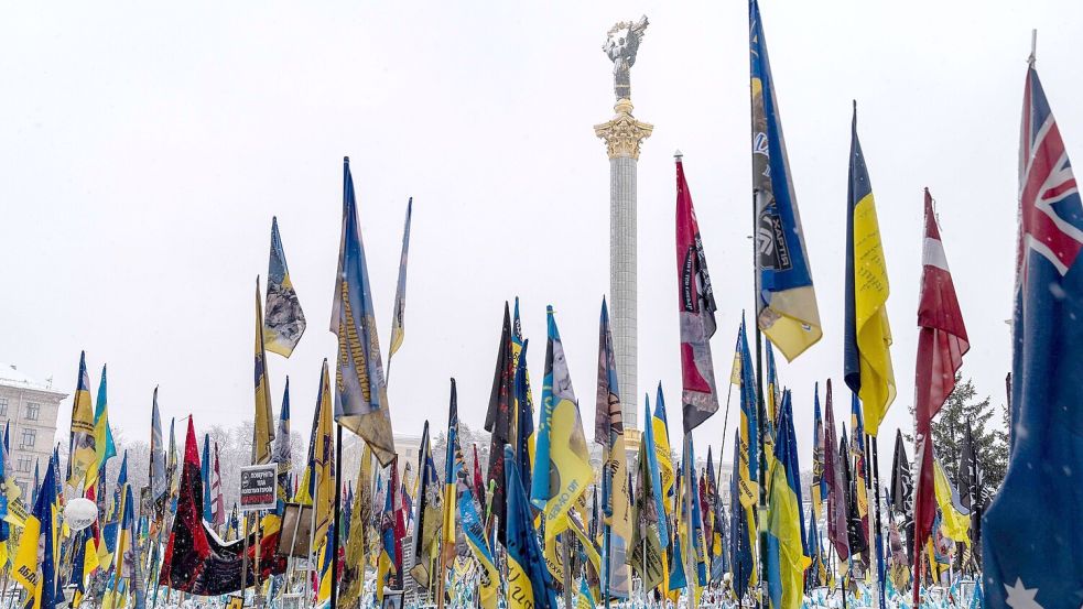 Gedenken an gefallene Ukrainer. (Archivbild) Foto: Andreas Stroh/ZUMA Press Wire/dpa