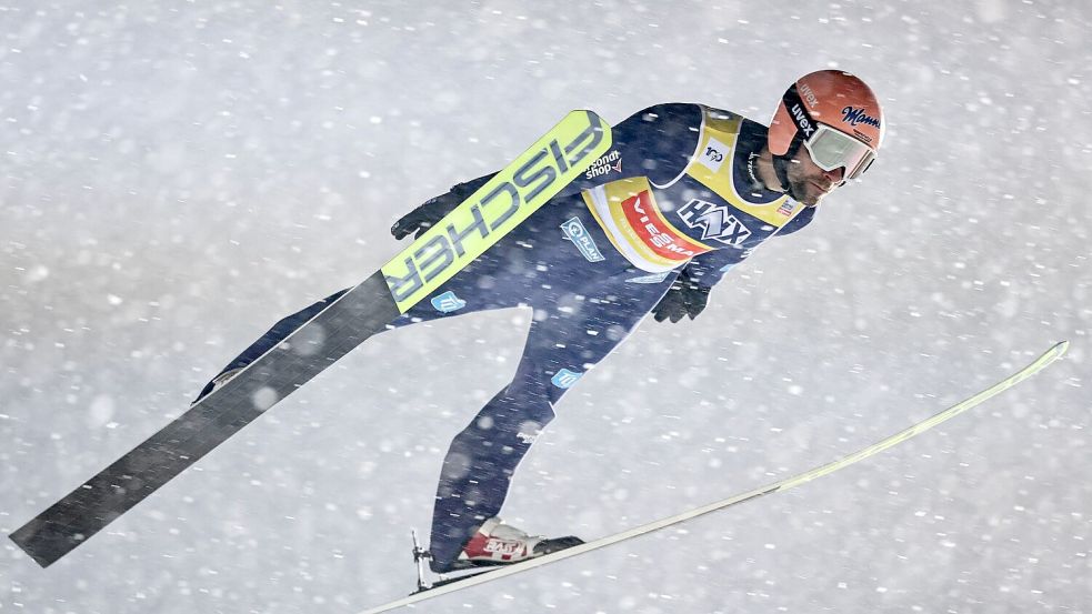 Behielt im Schneetreiben von Lillehammer den Durchblick: Skispringer Pius Paschke. Foto: Geir Olsen/NTB/dpa