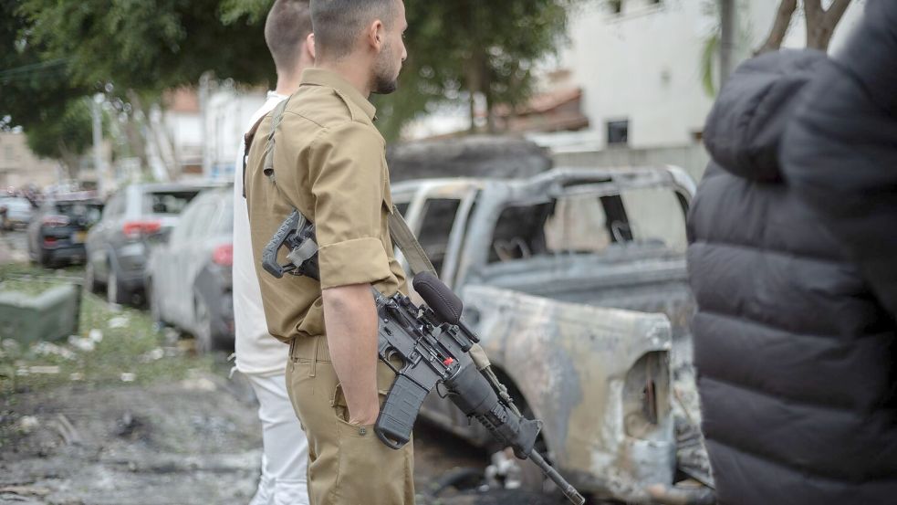 Die Hisbollah feuert seit Beginn des Gaza-Kriegs Raketen auf Israel ab. Foto: Ilia Yefimovich/dpa