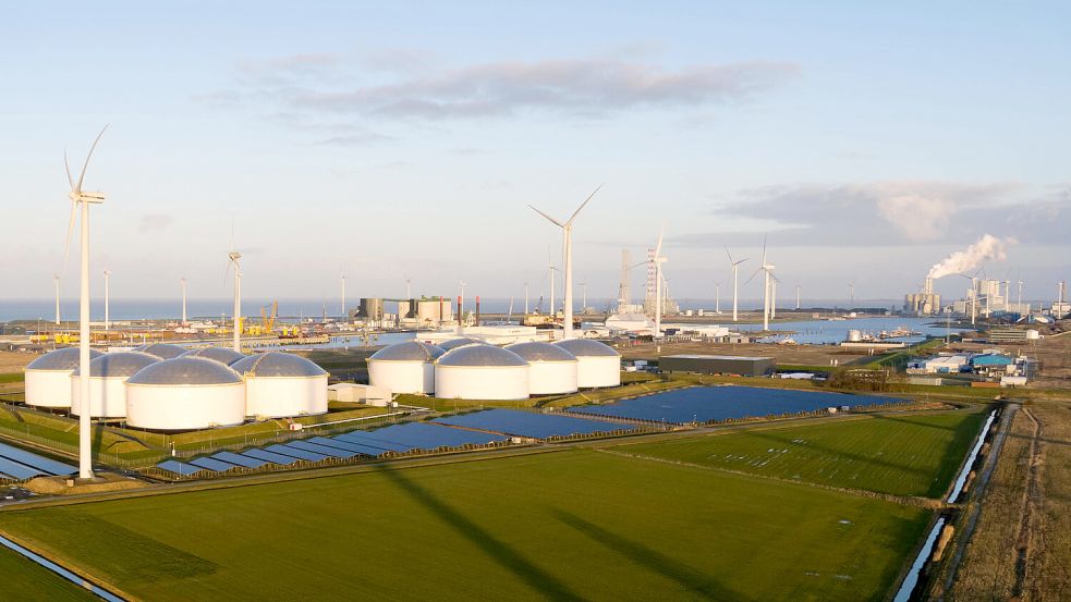 Bisher werden in Eemshaven Wind-, Solar- und Kohleenergie gewonnen. Kommt in Zukunft tatsächlich Atomkraft hinzu? Foto: Westend61/Imago Images