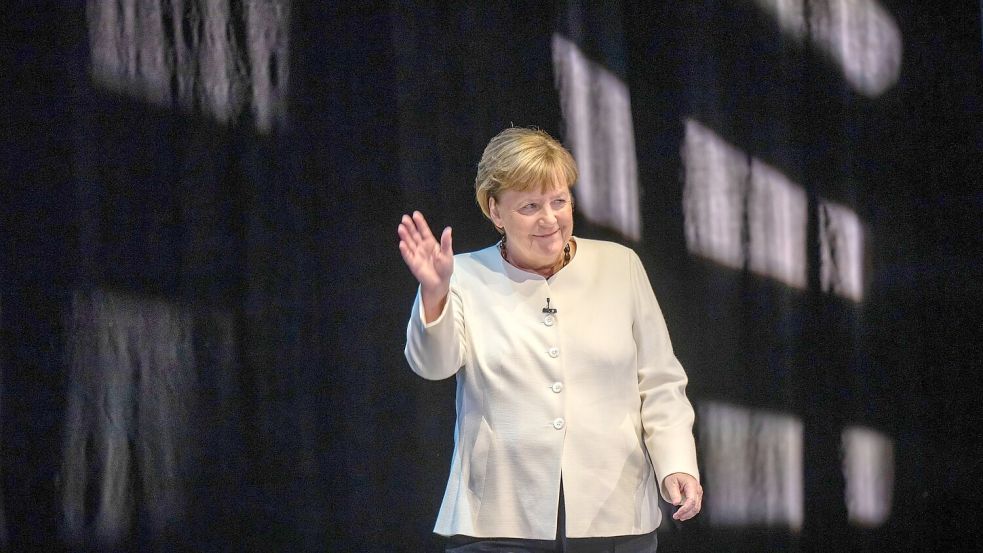 Die frühere Bundeskanzlerin Angela Merkel gibt sich bei der Vorstellung ihrer Memoiren schlagfertig und ein wenig selbstkritisch. Foto: Michael Kappeler/dpa