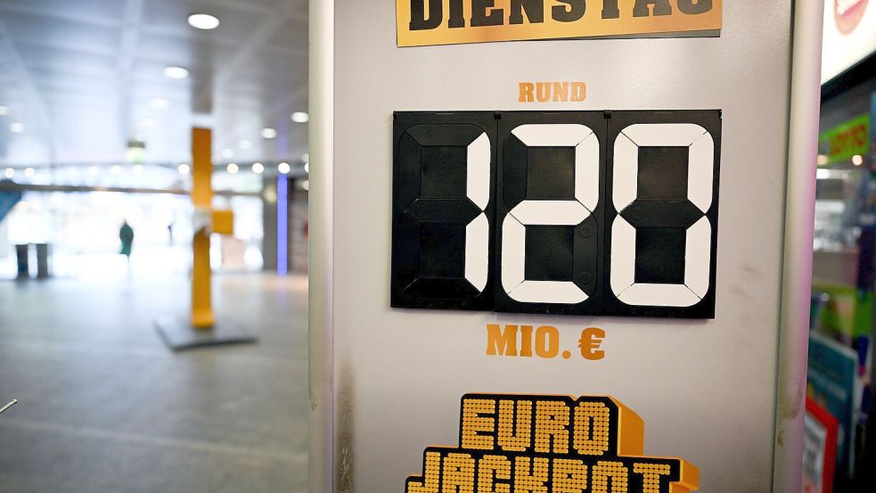 Der Höchstgewinn im Eurojackpot liegt bei 120 Millionen Euro. (Symbolbild) Foto: Federico Gambarini/dpa