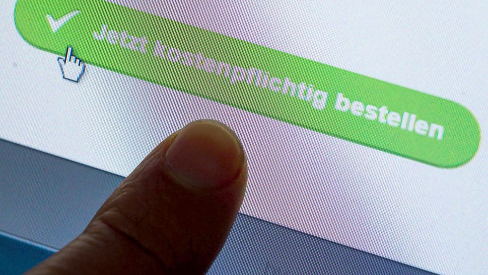 Größere Online-Einkäufe werden bevorzugt auf Rechnung bezahlt (Symbolbild) Foto: Jens Büttner/dpa