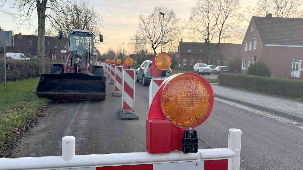 Schon eine Weile sind Schadstellen abgesperrt. Foto: Vogt