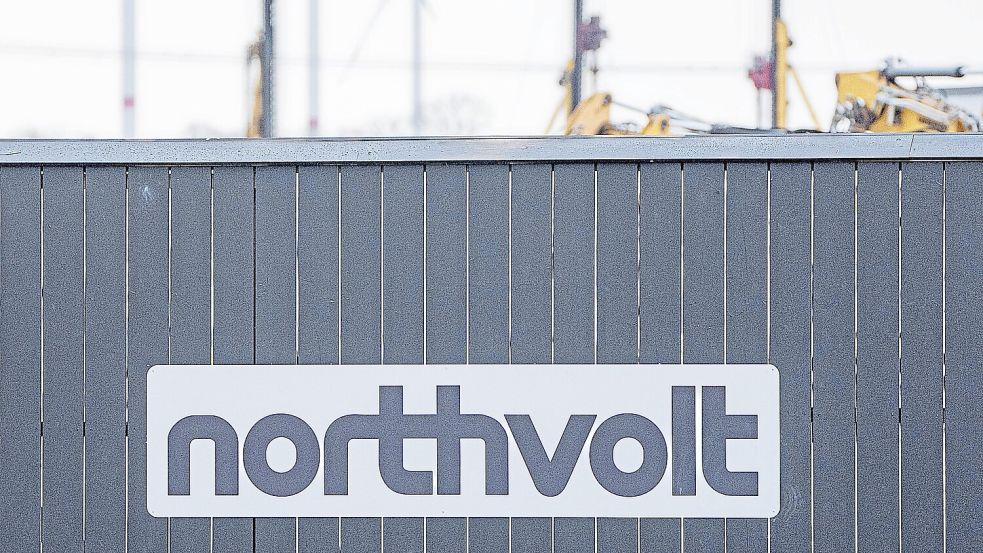 Blick auf das Baufeld der geplanten Batteriezellfabrik der Firma Northvolt bei Heide in Schleswig-Holstein nach Beantragung. Foto: IMAGO/Chris Emil Janssen