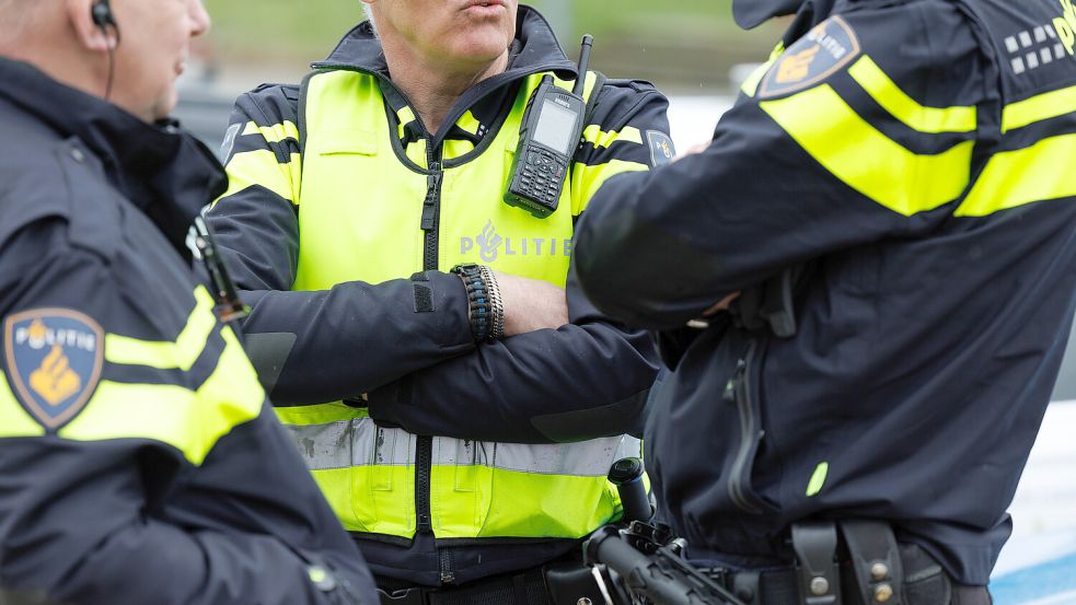 Zum Sunneklaas sind mehr niederländische Polizeibeamte auf der Insel Ameland stationiert. Symbolfoto: dpa/Friso Gentsch