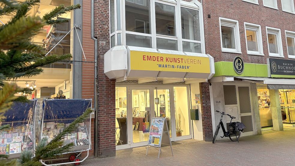 Domizil seit Gründung: Seit dem 3. Advent 2023 war der Emder Kunstverein im Geschäftshaus Zwischen beiden Sielen ansässig. Foto: Schuurman