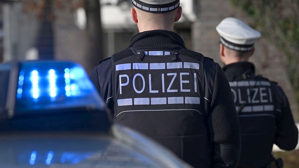 Der Mann und die Frau sitzen inzwischen in U-Haft. (Symbolbild) Foto: Bernd Weißbrod/dpa