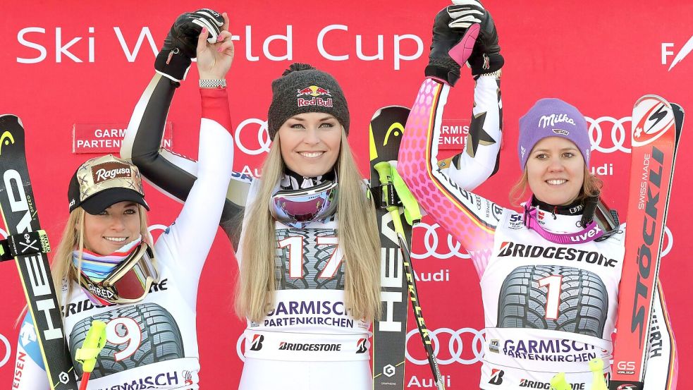 Viktoria Rebensburg (r) traut Lindsey Vonn (M) Großes zu. Foto: Stephan Jansen/dpa