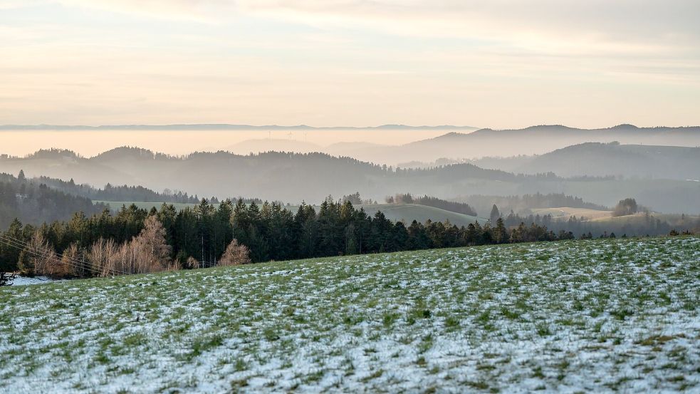 Weiße Weihnachten bleiben wohl den Mittelgebirgen vorbehalten (Archivbild). Foto: Silas Stein/dpa