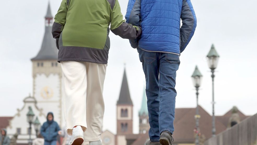 Für Rentner soll es 2025 einen Aufschlag geben. Foto: Karl-Josef Hildenbrand/dpa