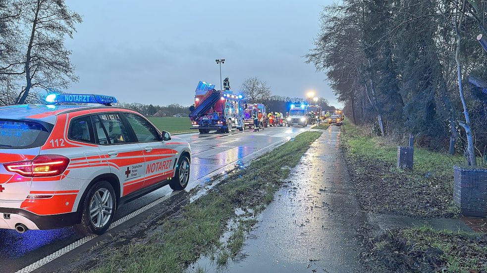 Ein Großaufgebot an Rettungskräften war vor Ort. Foto: Marius Ammermann