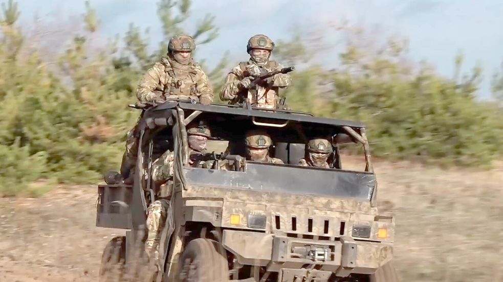 Russische Soldaten im Einsatz. (Archivbild) Foto: Uncredited/Russian Defense Ministry Press Service/AP/dpa