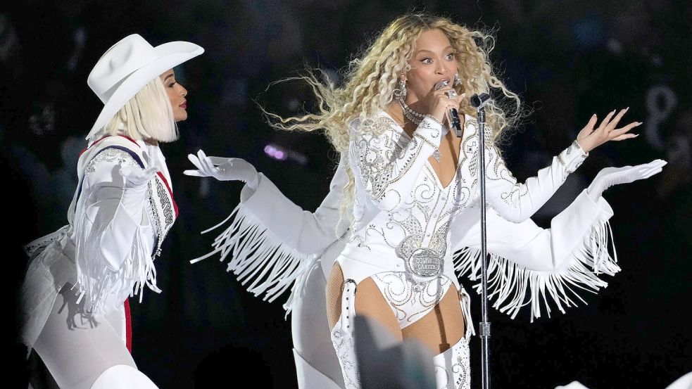 US-Superstar Beyoncé trat in der Halbzeitpause auf. Foto: David J. Phillip/AP/dpa