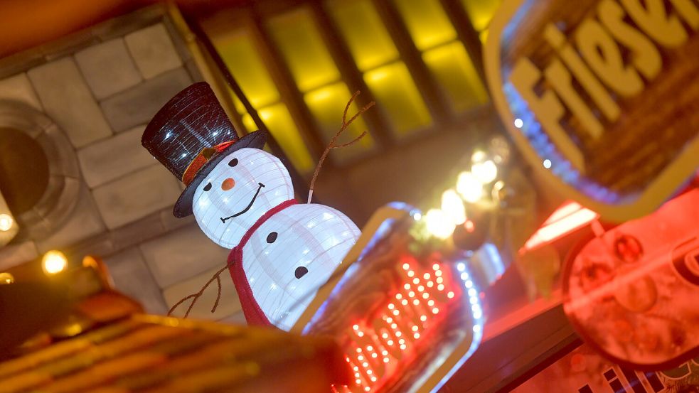 Der Engelkemarkt in Emden lädt auch nach Weihnachten noch zum Bummeln ein. Archivfoto: Ortgies