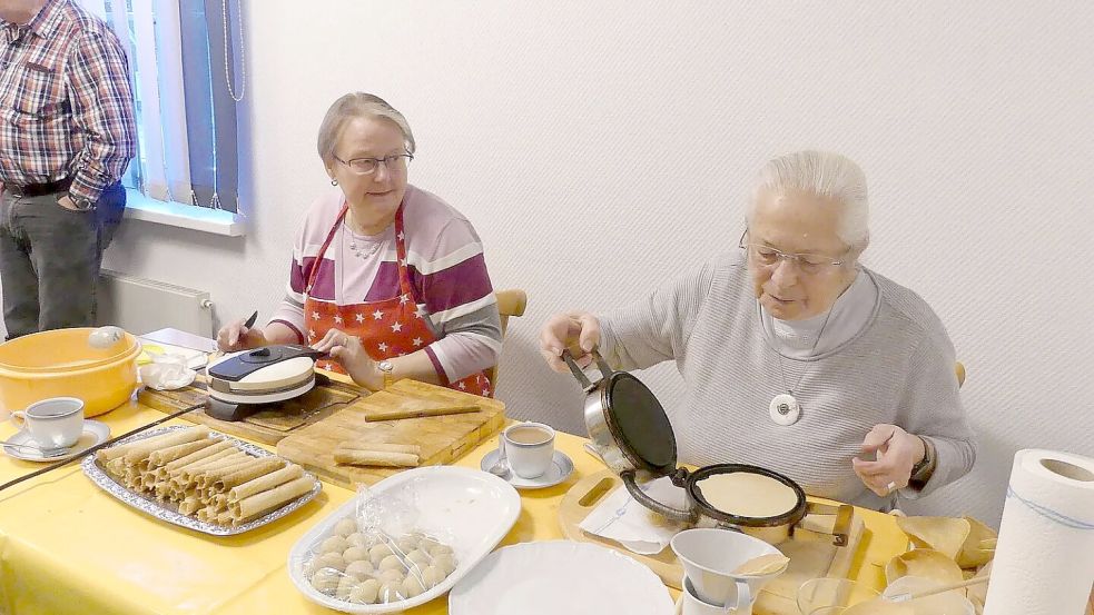 Gäste konnten im Müllerhaus ostfriesische Leckereien kennenlernen. Foto: Archiv