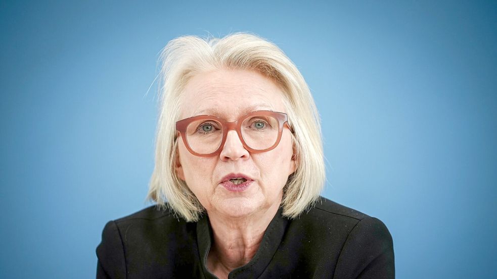 Monika Schnitzer fordert eine bessere Personalausstattung in den Kitas. (Archivbild) Foto: Kay Nietfeld/dpa