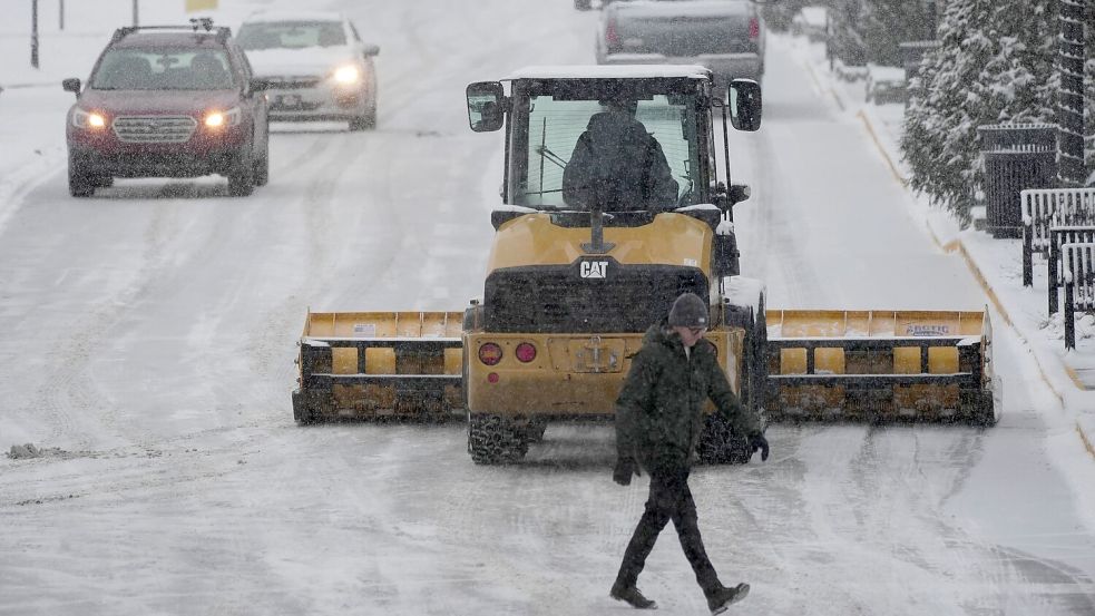 Für rund 60 Millionen Menschen galten Unwetterwarnungen. Foto: Joshua A. Bickel/AP/dpa