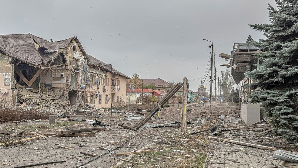 Ukrainische Experten bestätigen Einnahme der Kleinstadt Kurachowe durch russische Truppen. (Archivbild) Foto: Anton Shtuka/AP/dpa