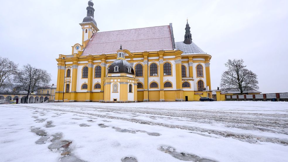 Auch im Osten könnte der Schnee bei den tiefen Temperaturen länger liegen bleiben. Foto: Patrick Pleul/dpa