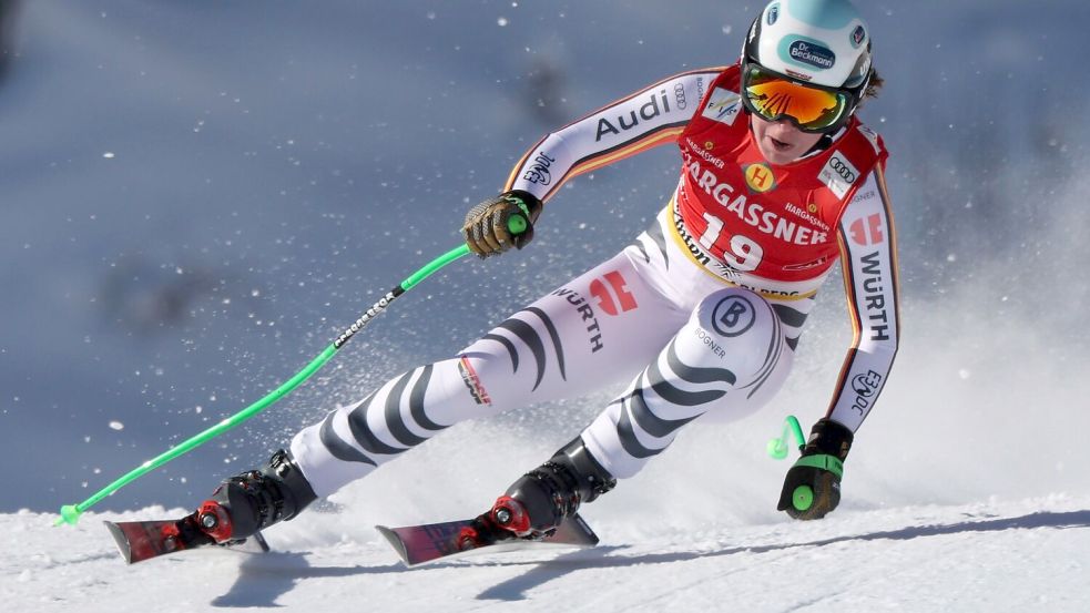 Kira Weidle-Winkelmann verpasste in der Abfahrt von St. Anton knapp die Top Ten. Foto: Marco Trovati/AP/dpa