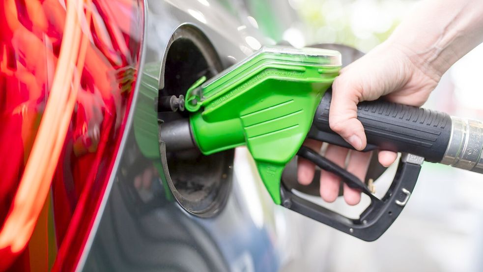 Tanken ist erneut teurer geworden. Foto: Sven Hoppe/dpa