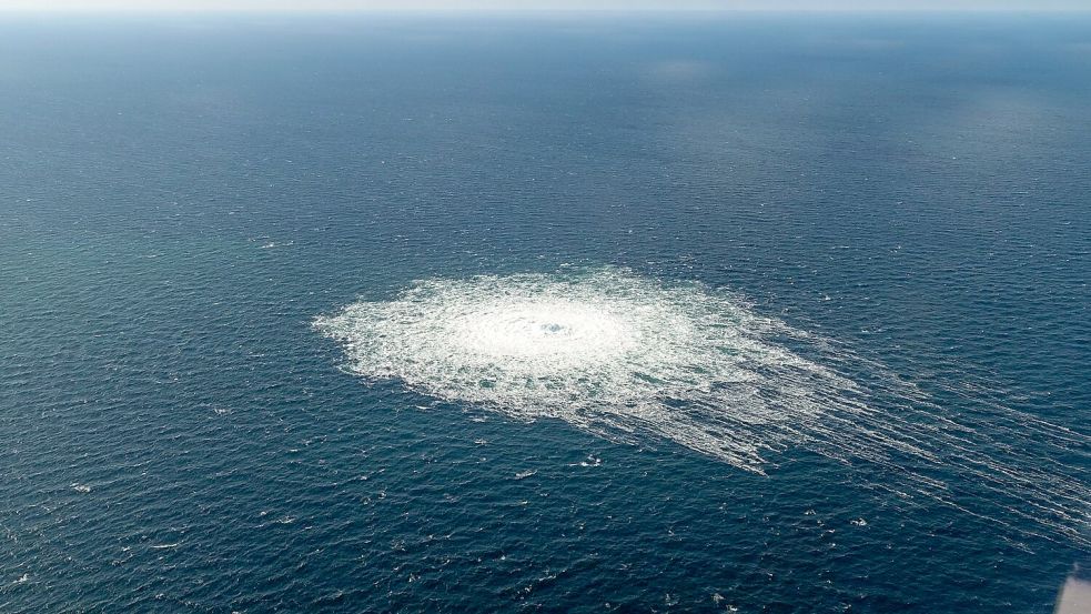 Das vom dänischen Verteidigungskommando zur Verfügung gestellte Foto zeigt das Nord-Stream-2-Gasleck in der Nähe von Bornholm. Foto: -/Danish Defence Command/dpa