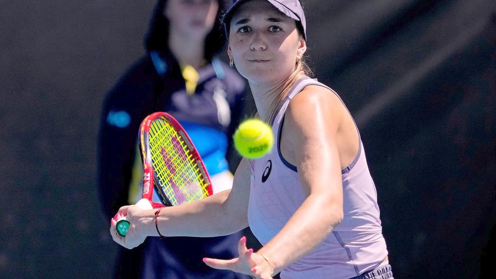 Eva Lys kämpfte sich nach einem 0:1-Satzrückstand erneut zurück. Foto: Vincent Thian/AP/dpa