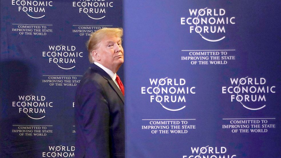 In seiner ersten Amtszeit nahm Trump als erster US-Präsident am WEF teil. (Archivbild) Foto: Evan Vucci/AP/dpa