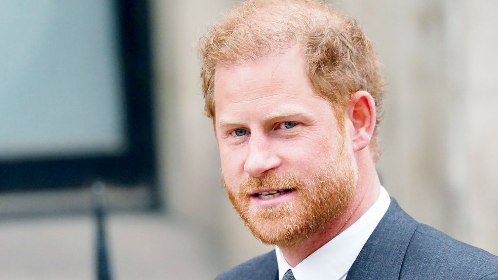 Der britische Prinz Harry hat Klage gegen die Bourlevardzeitung „The Sun“ eingereicht. (Archivfoto) Foto: Victoria Jones/PA Wire/dpa