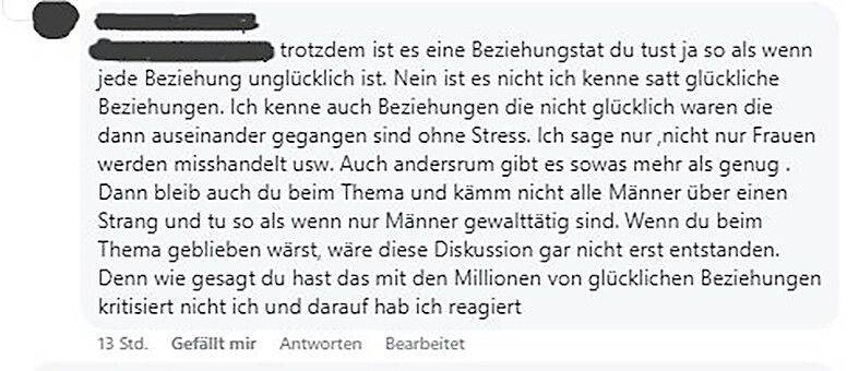 Kommentare wie diese relativieren Gewalt gegen Frauen. Screenshot: Facebook/Weiden