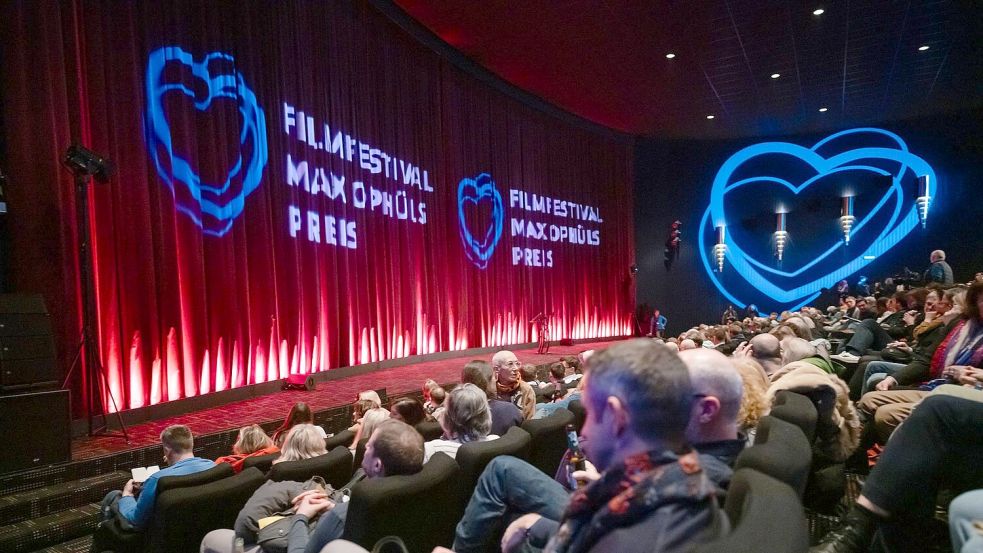 Viele volle Kinosäle gab es in der Festivalwoche zum Max Ophüls Preis - nicht nur zur Eröffnungsveranstaltung in Saarbrücken. (Archivbild) Foto: Oliver Dietze/dpa