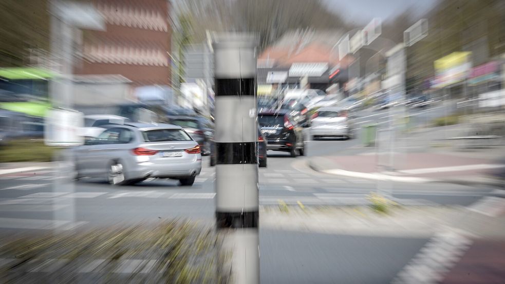 Am Pferdemarkt in Aurich stehen seit 2018 Ampelblitzer. Fotos: Archiv/Ortgies