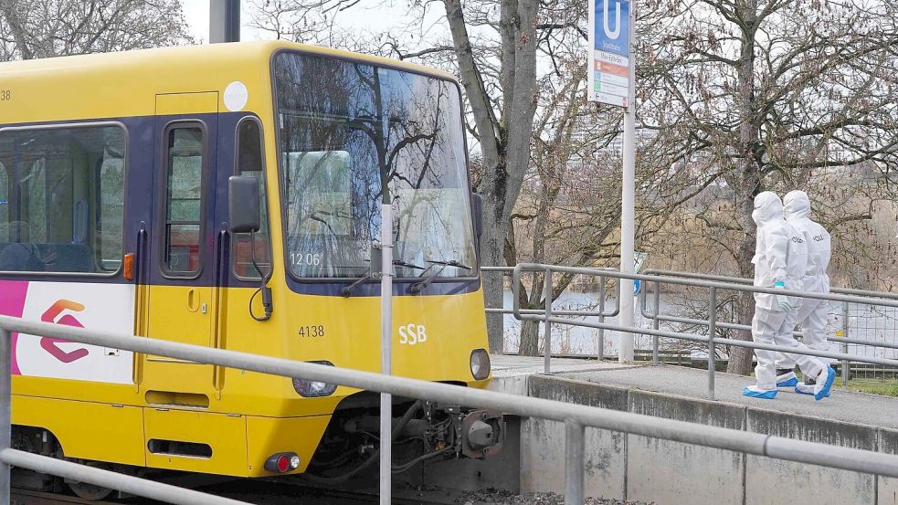 Ein Zwölfjähriger ist bei einem Unfall mit einer Straßenbahn tödlich verletzt worden. Foto: Andreas Rosar/dpa