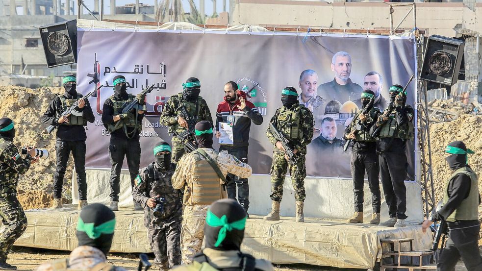 Nach der Freilassung drei weiterer Geiseln durch die islamistische Hamas befinden sich noch 79 Entführte in Gaza. Foto: Abed Rahim Khatib/dpa