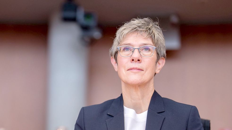 Die ehemalige CDU-Chefin Annegret Kramp-Karrenbauer verabschiedet sich aus Protest aus dem Zentralkomitee der deutschen Katholiken. (Archivbild) Foto: Michael Kappeler/dpa