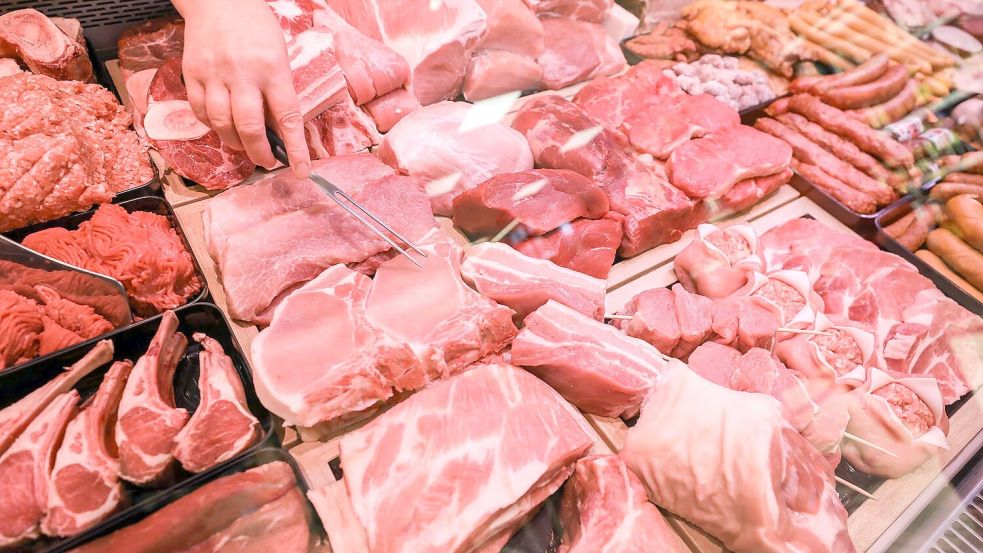 In den vergangenen Jahren wurde in Deutschland immer weniger Fleisch produziert. (Archivbild) Foto: Jan Woitas/dpa-Zentralbild/dpa