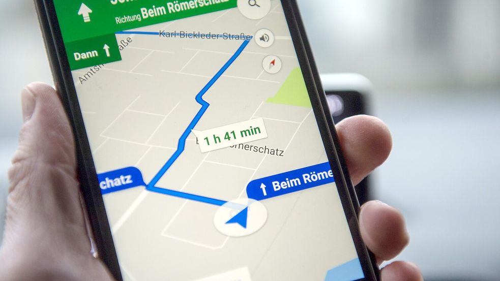 Über zwei Milliarden Nutzer pro Monat verwenden Google Maps, um Orte zu lokalisieren oder sich navigieren zu lassen Foto: picture alliance / Armin Weigel/dpa