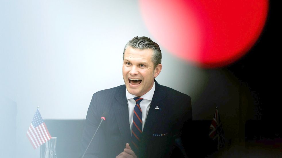 US-Verteidigungsminister Hegseth hat den Nato-Ambitionen Kiews eine Absage erteilt. Foto: Omar Havana/AP/dpa