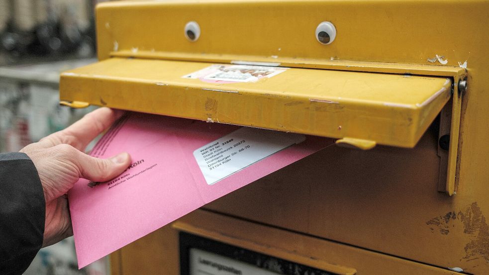 Was bedeutet der erneute Streik bei der Post für Briefwähler? Foto: dpa/Oliver Berg