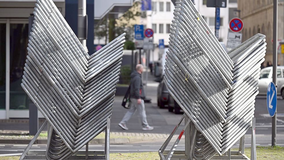 Das Thema Sicherheit bei Umzügen spielt bei den Veranstaltern eine wichtige Rolle. (Archivfoto) Foto: Federico Gambarini/dpa